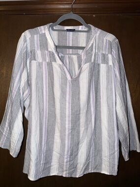 Splendid White Top with Lavender and Gray Stripes